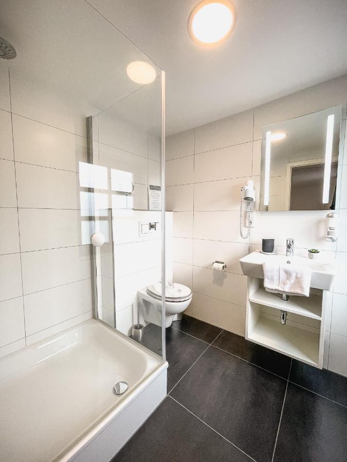 Hotel Kavala Lohmar Exteriör bild